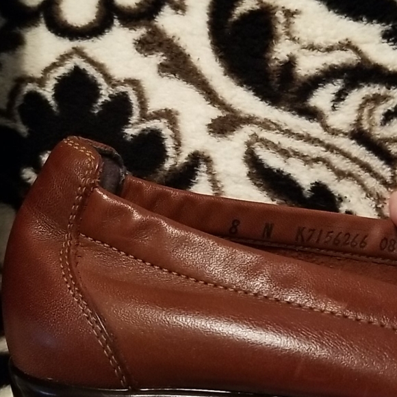 SAS Brown Leather Loafers, Size 8 Narrow - Picture 4 of 6